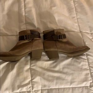 TAN SUEDE ANKLE BOOTS WITH BROWN BELT DETAILING